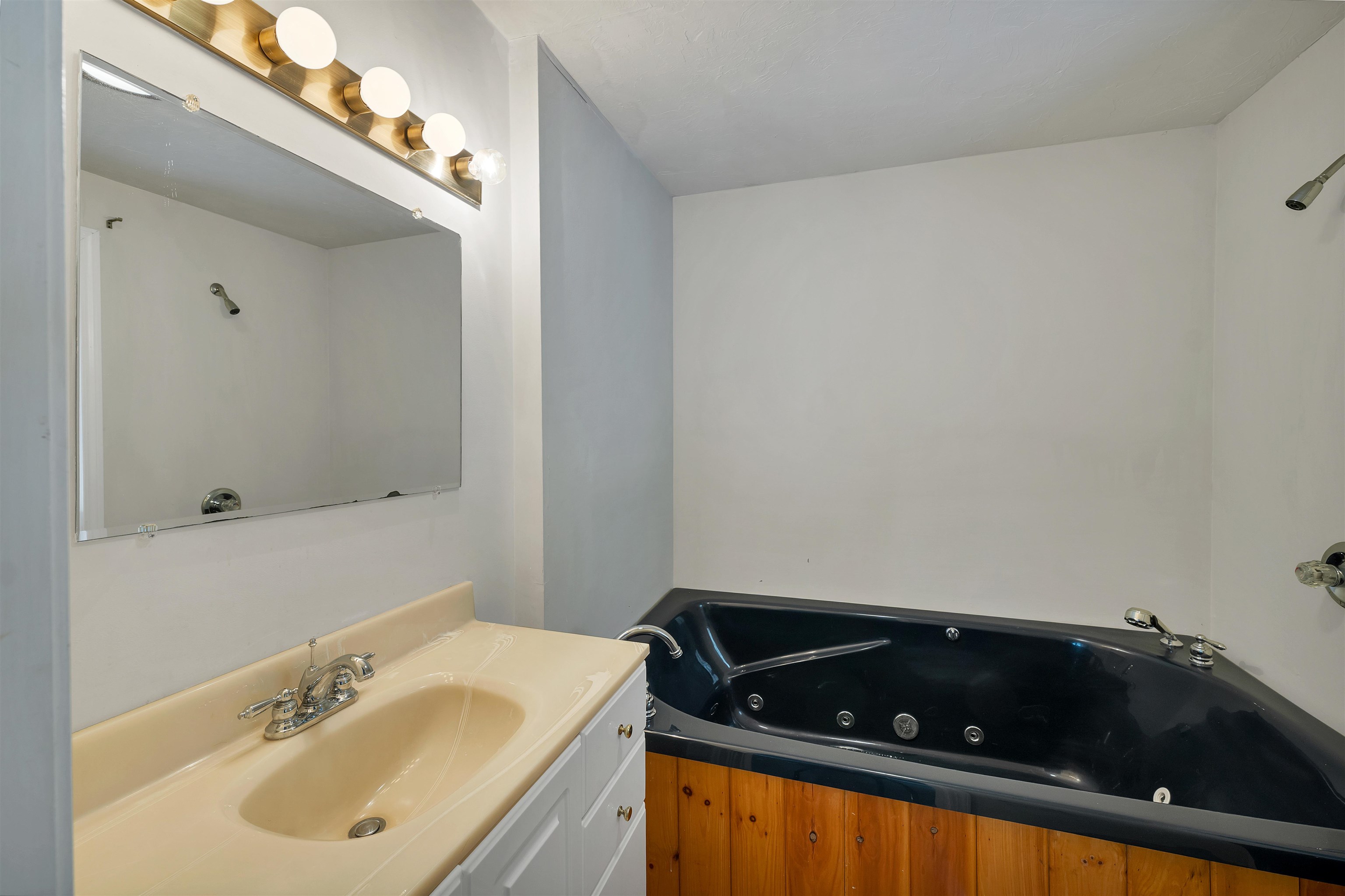 5 Circle Point Road Sanbornton, NH 03269 - Photo 28 of 49