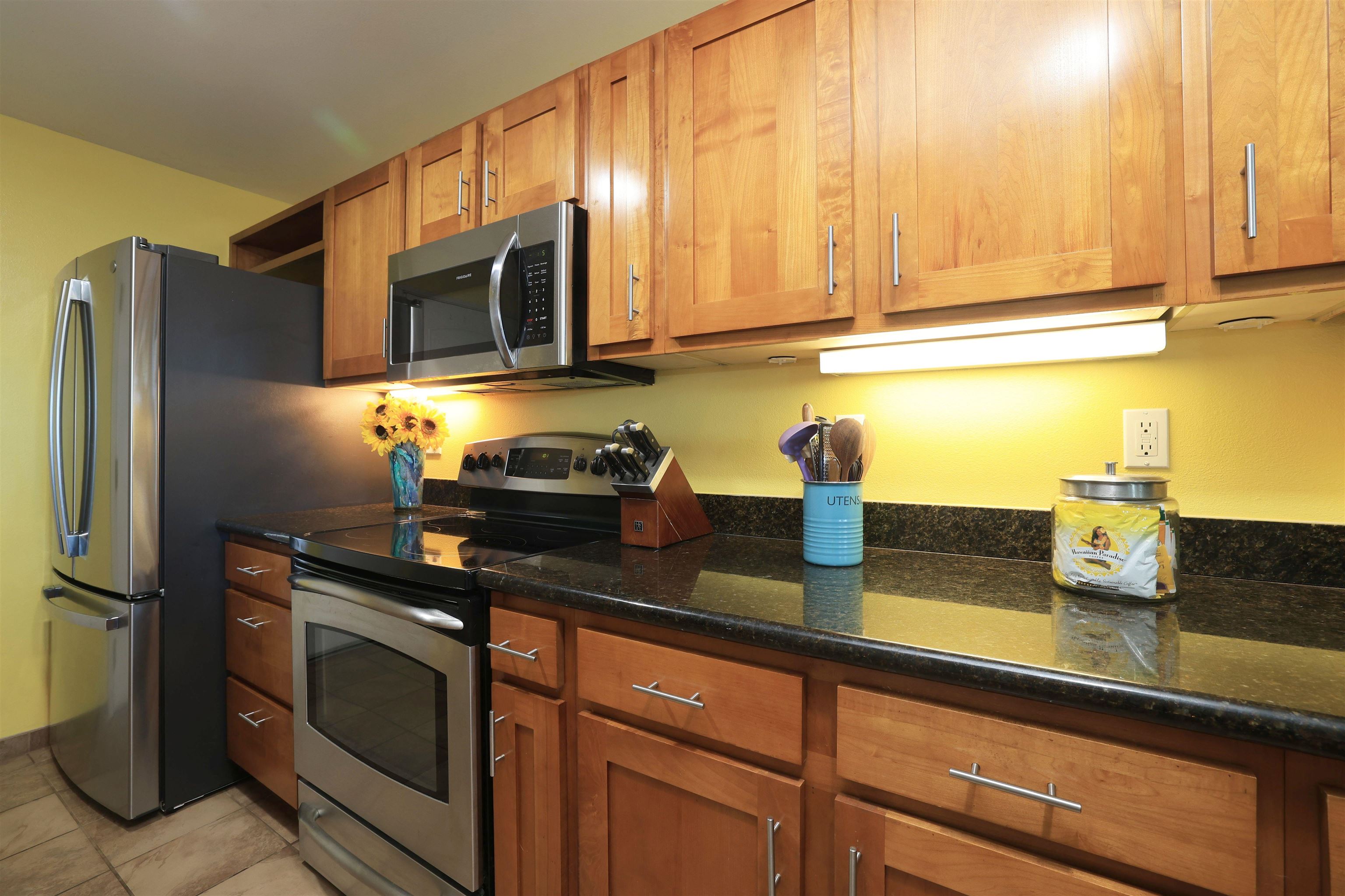 3706 Lower Honoapiilani Road, Unit D43 Lahaina, HI 96761 - Photo 12 of 31