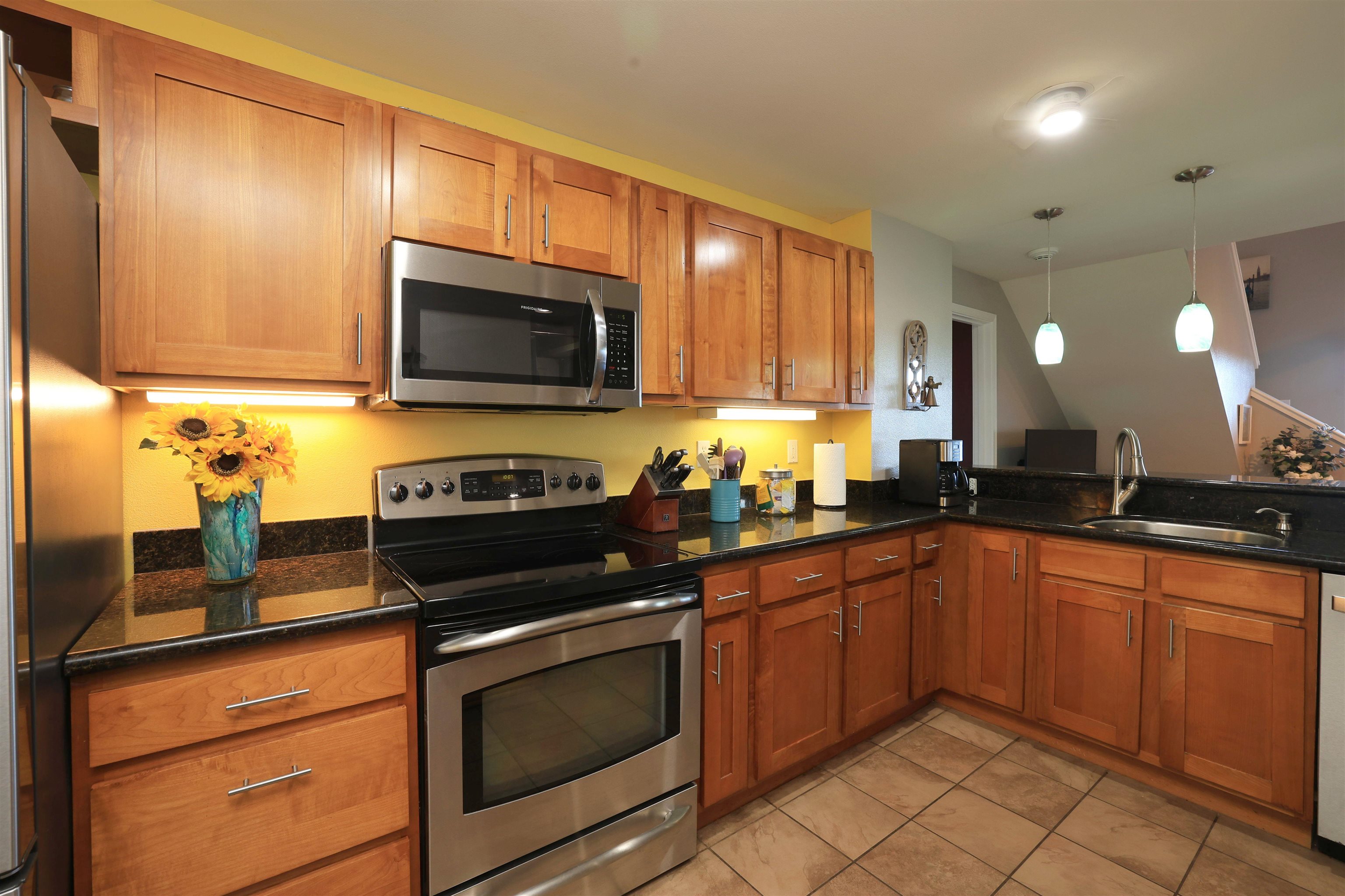 3706 Lower Honoapiilani Road, Unit D43 Lahaina, HI 96761 - Photo 13 of 31