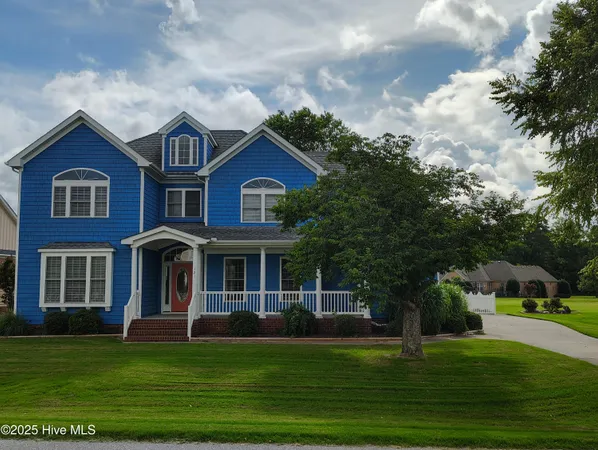 $570,000 | 121 Bayside Drive, Moyock, NC 27958