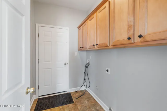 $595,000 | 121 Bayside Drive, Moyock, NC 27958