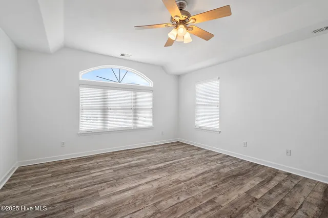 $595,000 | 121 Bayside Drive, Moyock, NC 27958