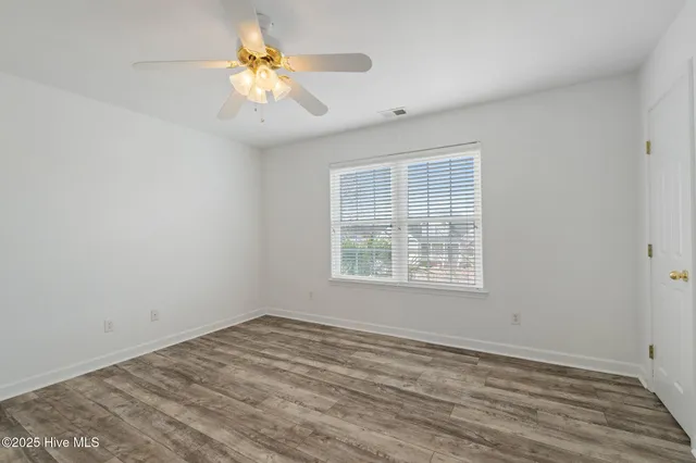 $595,000 | 121 Bayside Drive, Moyock, NC 27958