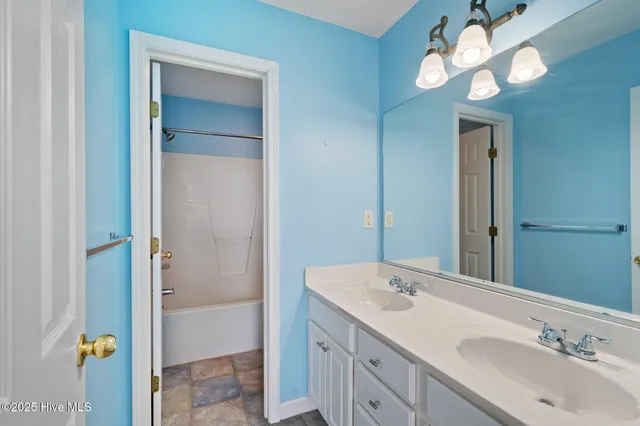 $595,000 | 121 Bayside Drive, Moyock, NC 27958