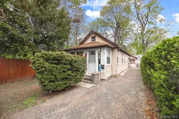 $399,000 | 8 Geyser Place, White Plains, NY 10607