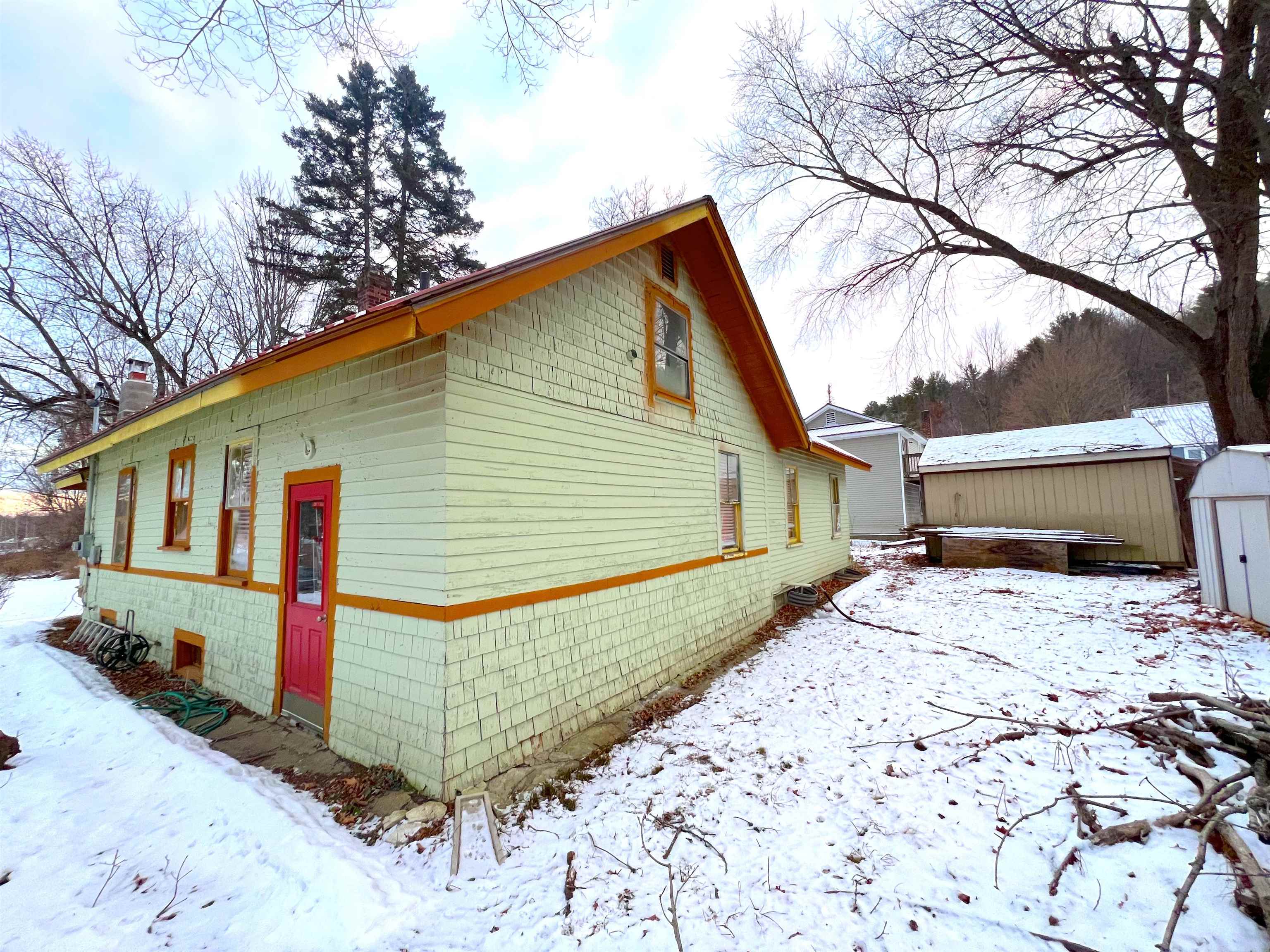 21 Herrick Street Springfield, VT 05156 - Photo 3 of 29