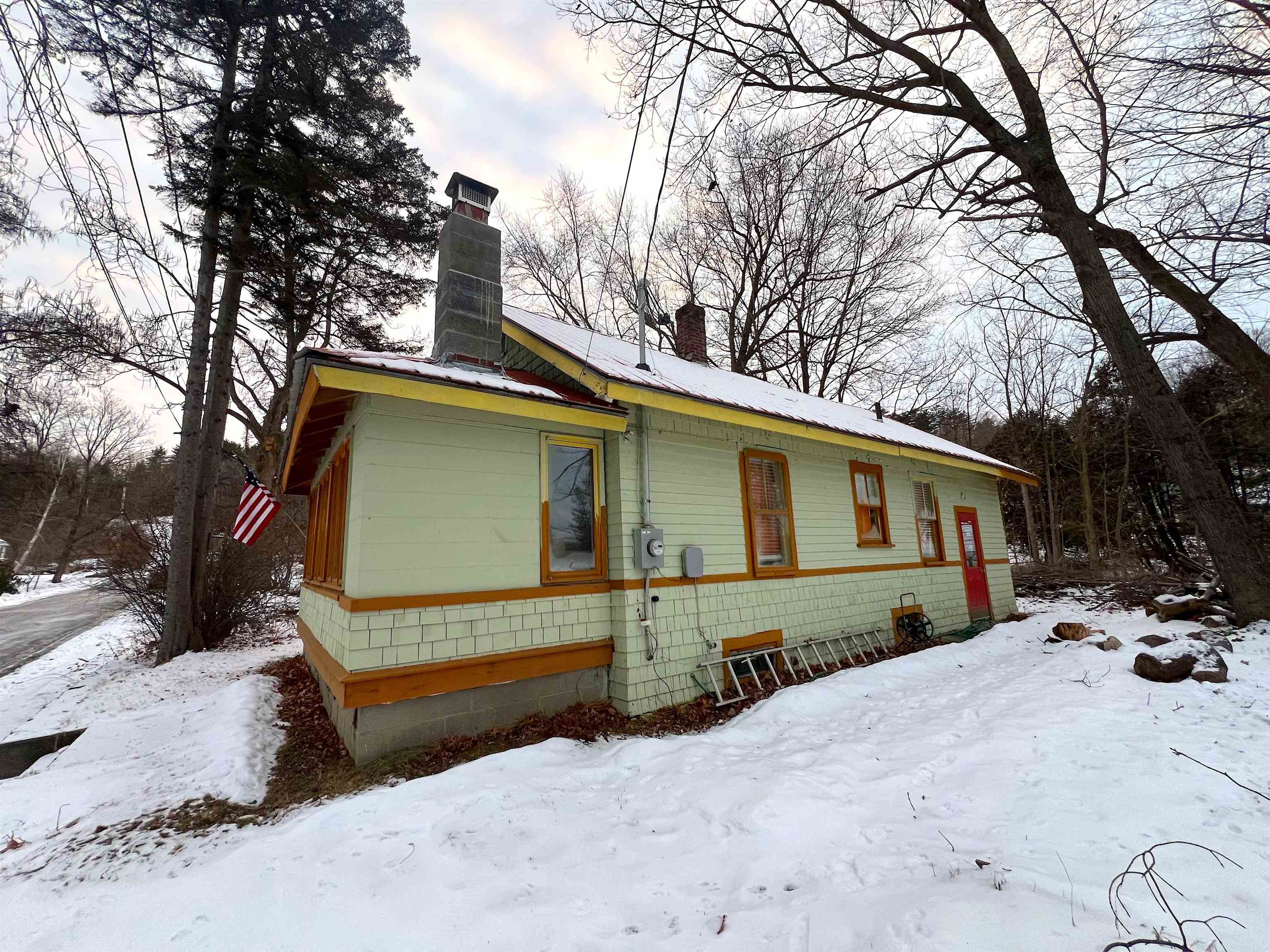21 Herrick Street Springfield, VT 05156 - Photo 6 of 29