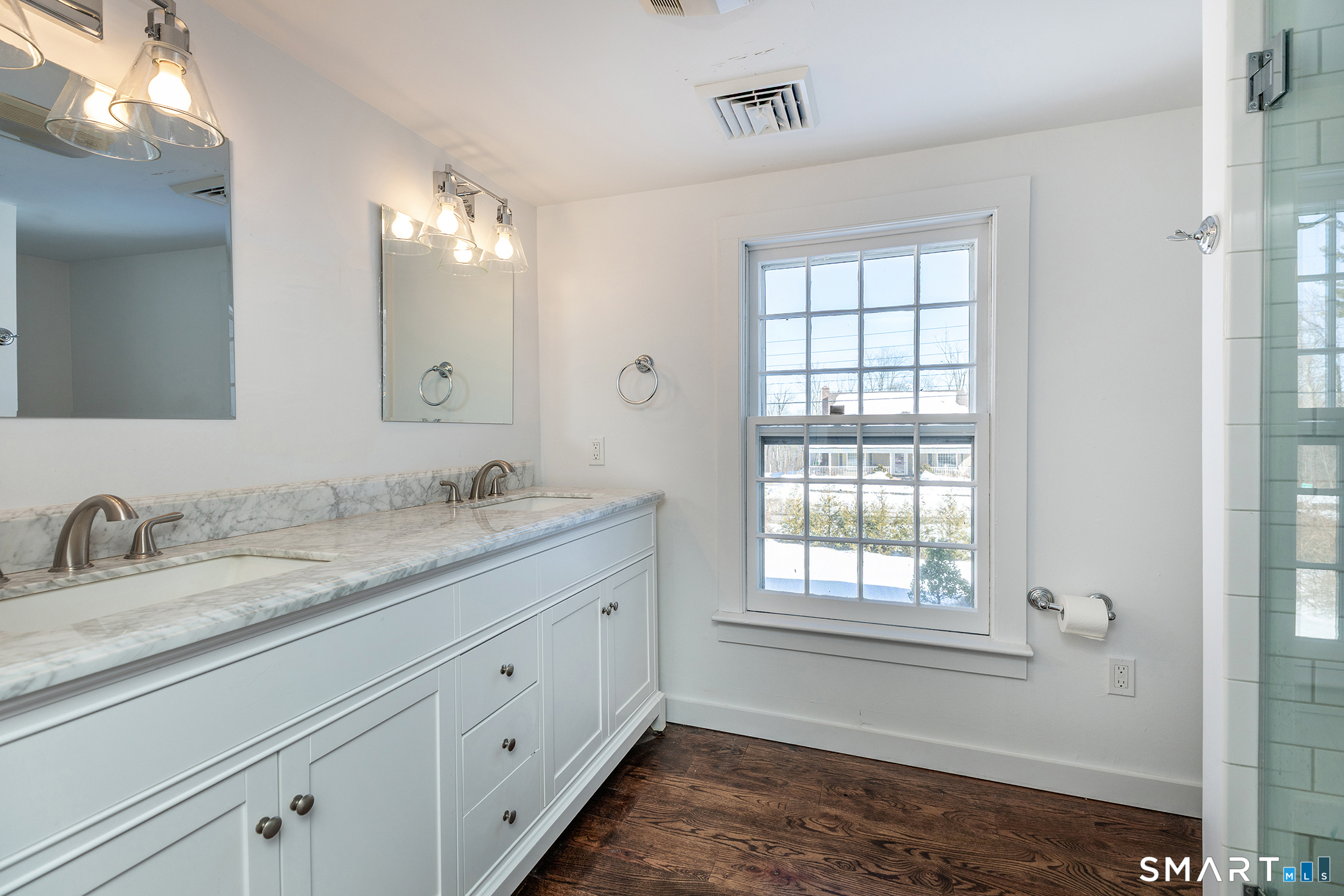 403 Beach Street Litchfield, CT 06759 - Photo 19 of 31 Primary full marble bath