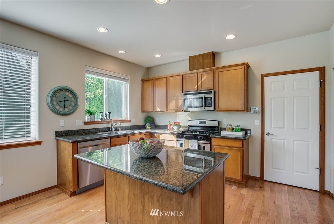 16332 1st Place West, Unit 1 Bothell, WA 98012 - Photo 6 of 25 Gallery Image 6