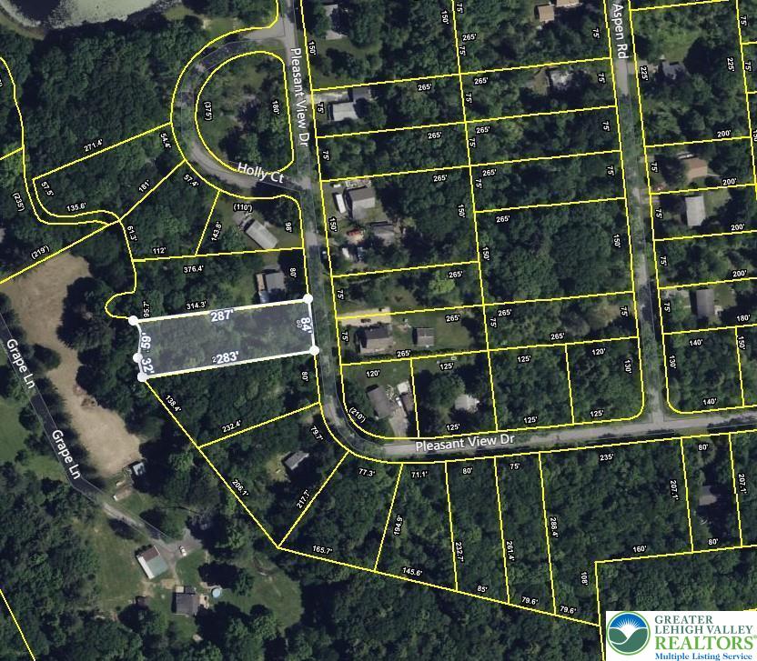 3036 Pleasant View Drive, Unit C28 Gilbert, PA 18331 - Photo 4 of 5 a room with water heater and wooden floor