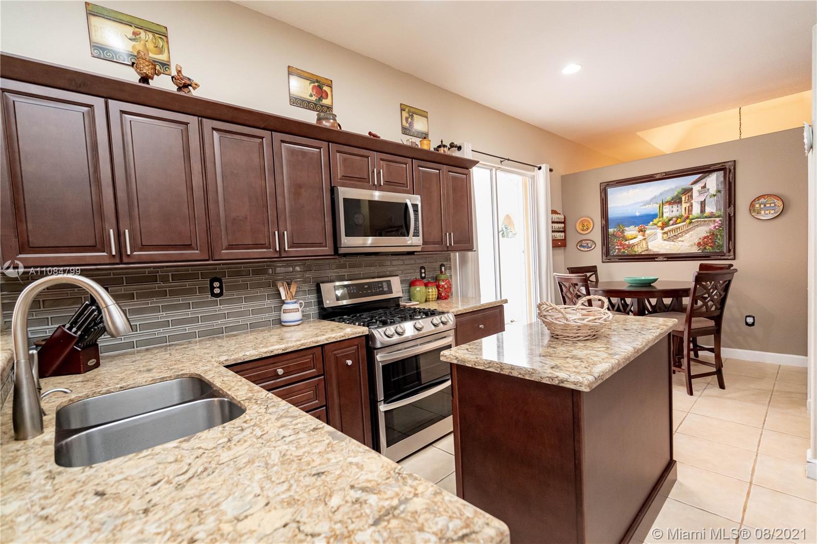 13124 Southwest 54th Court Miramar, FL 33027 - Photo 17 of 57
