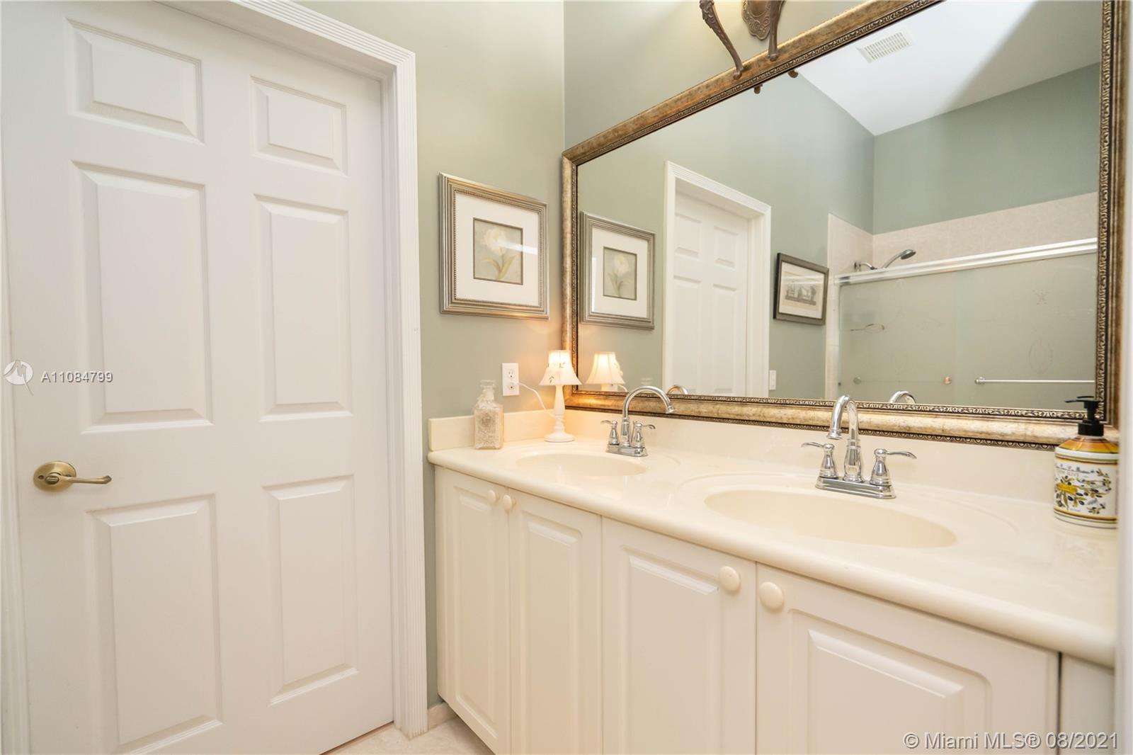 13124 Southwest 54th Court Miramar, FL 33027 - Photo 33 of 57