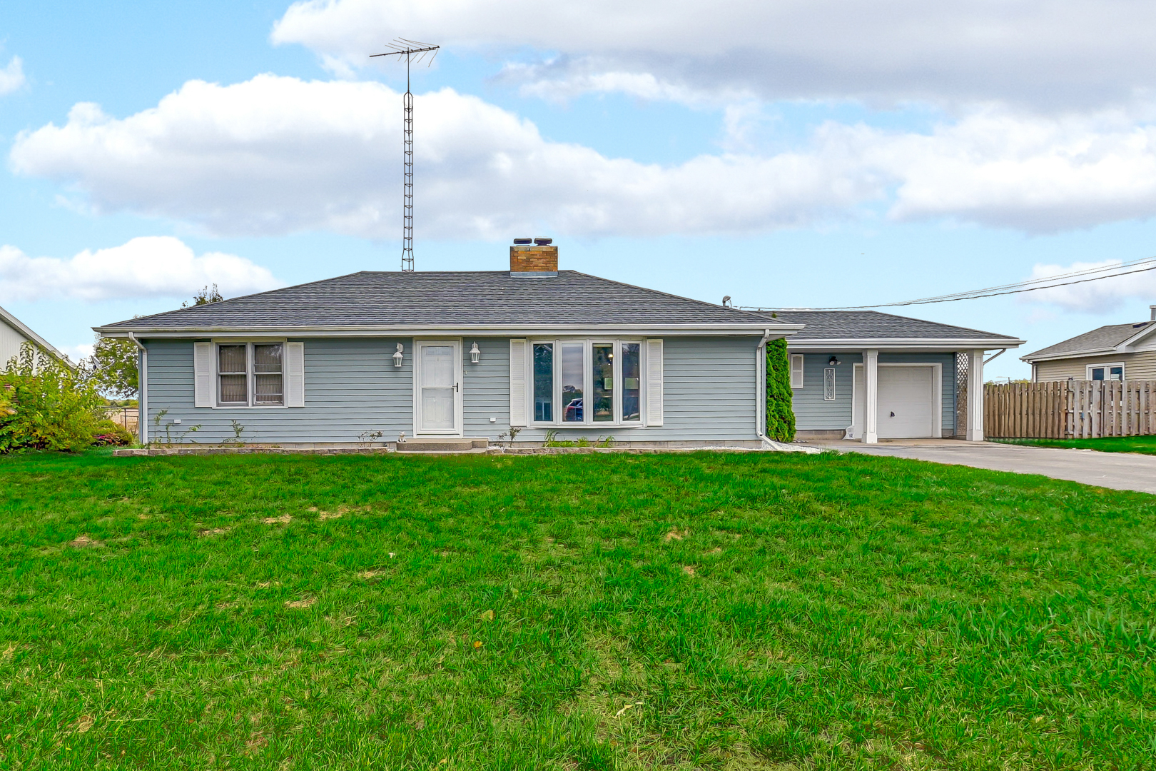 59 North 2750W Road Kankakee, IL 60901 - Photo 18 of 19 a view of a house with a backyard