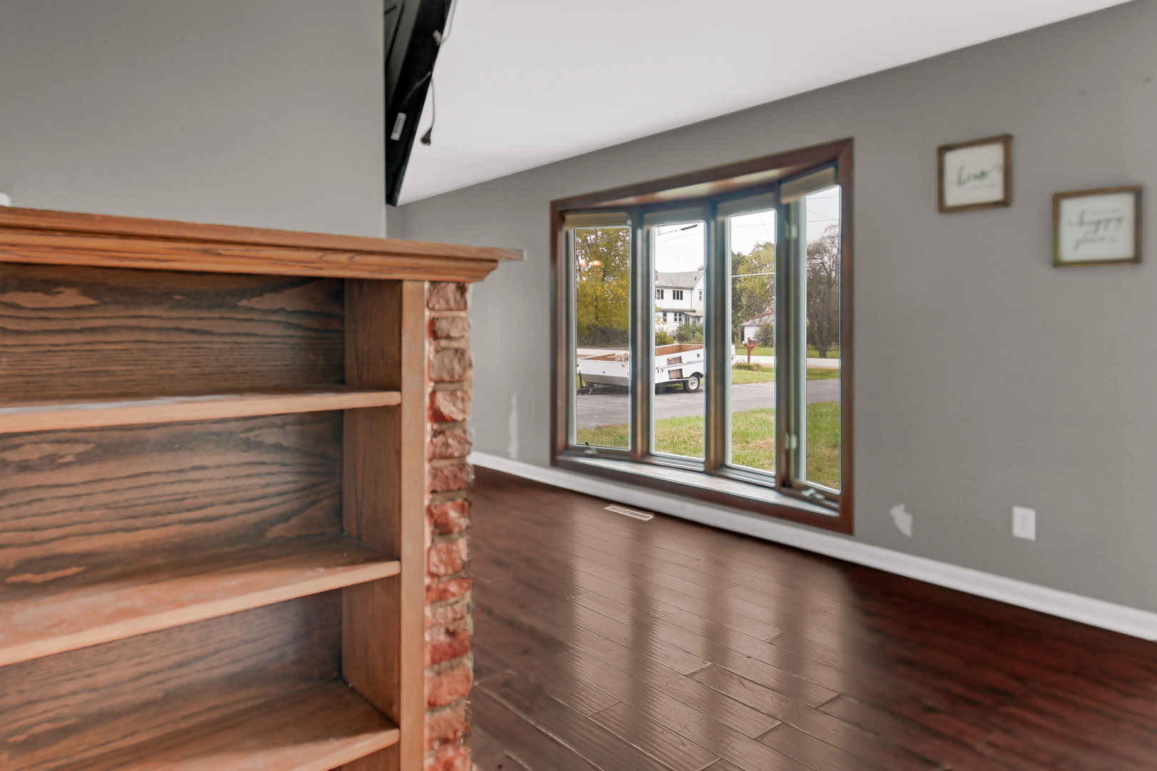 59 North 2750W Road Kankakee, IL 60901 - Photo 3 of 19 a view of room with wooden floor and window