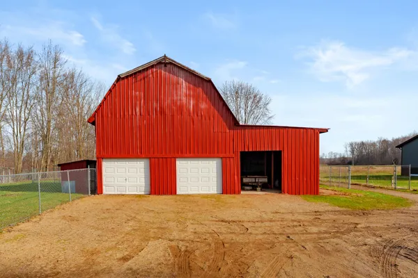 $249,000 | 26234 Highway 43, Mattawan, MI 49071