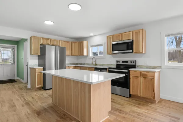 $249,000 | 26234 Highway 43, Mattawan, MI 49071