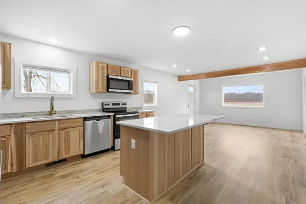 $249,000 | 26234 Highway 43, Mattawan, MI 49071