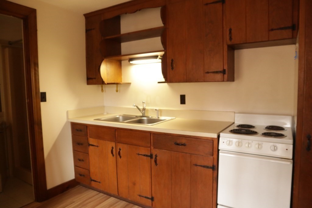 31 Manor Road Bolton, MA 01740 - Photo 13 of 40