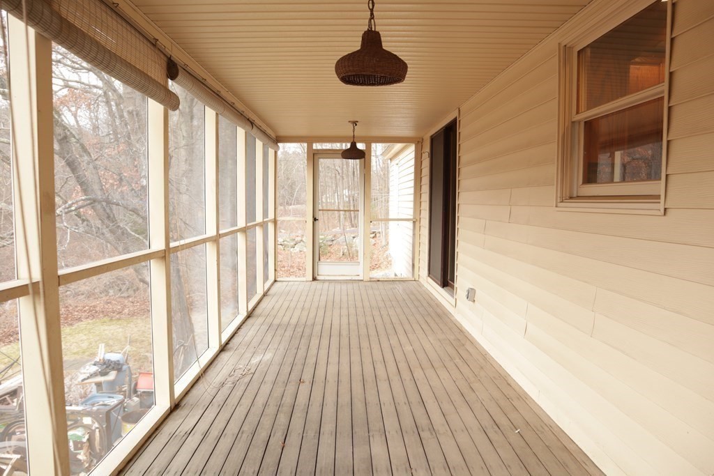 31 Manor Road Bolton, MA 01740 - Photo 20 of 40