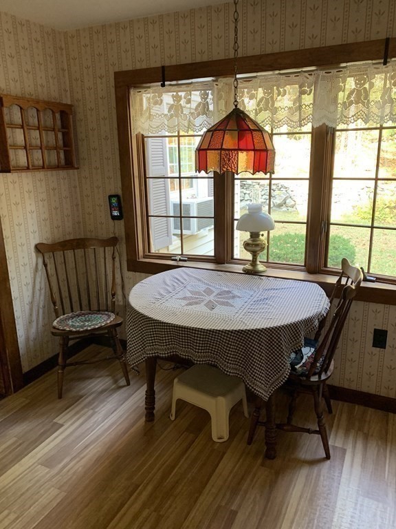 31 Manor Road Bolton, MA 01740 - Photo 21 of 40