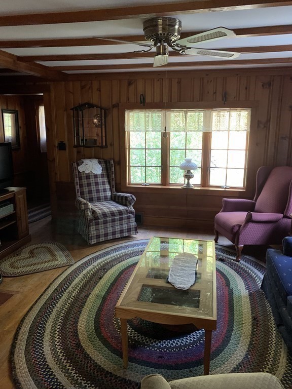 31 Manor Road Bolton, MA 01740 - Photo 23 of 40