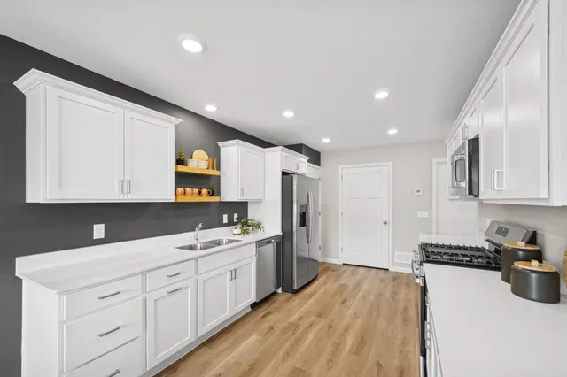 $274,900 | 2008 Apple Lane, Montrose, MN 55363