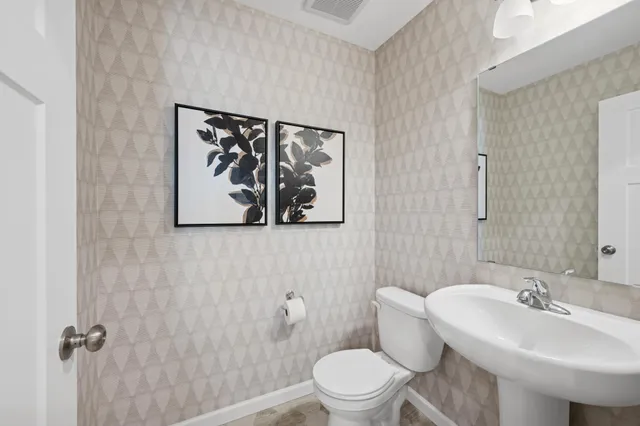 $274,900 | 2008 Apple Lane, Montrose, MN 55363