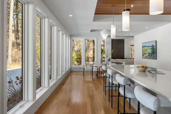 $4,425,000 | 11 Winthrop Circle, Weston, MA 02493