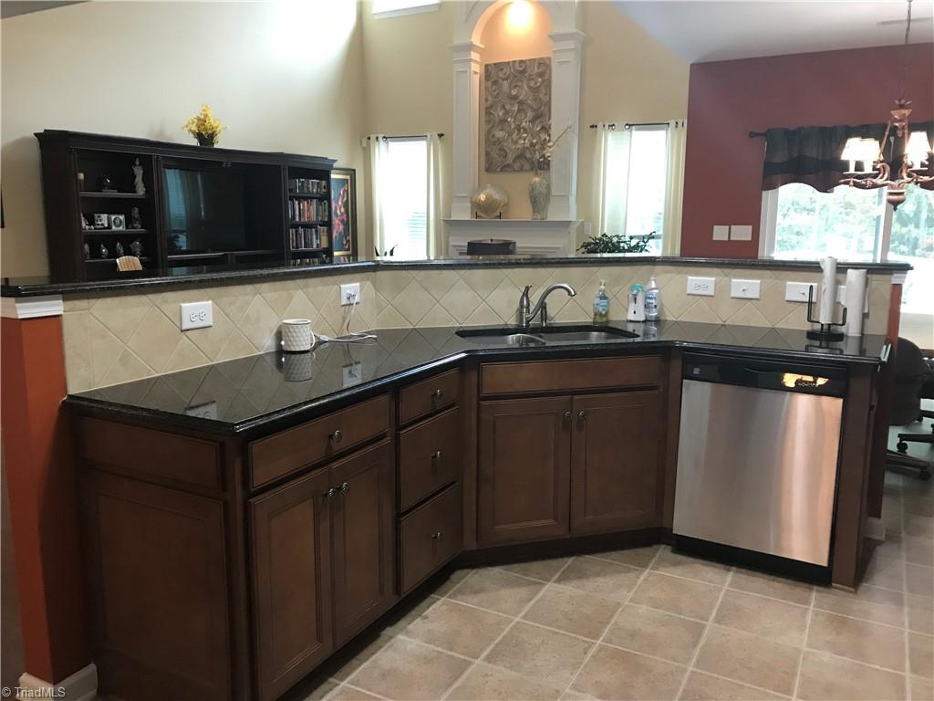 2514 Copperleaf Court High Point, NC 27265 - Photo 13 of 46 Gallery Image 13