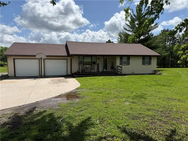 $399,000 | 6474 Southwest Oak Ridge Road, Stewartsville, MO 64490