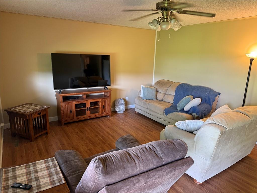 6474 Southwest Oak Ridge Road Stewartsville, MO 64490 - Photo 2 of 21