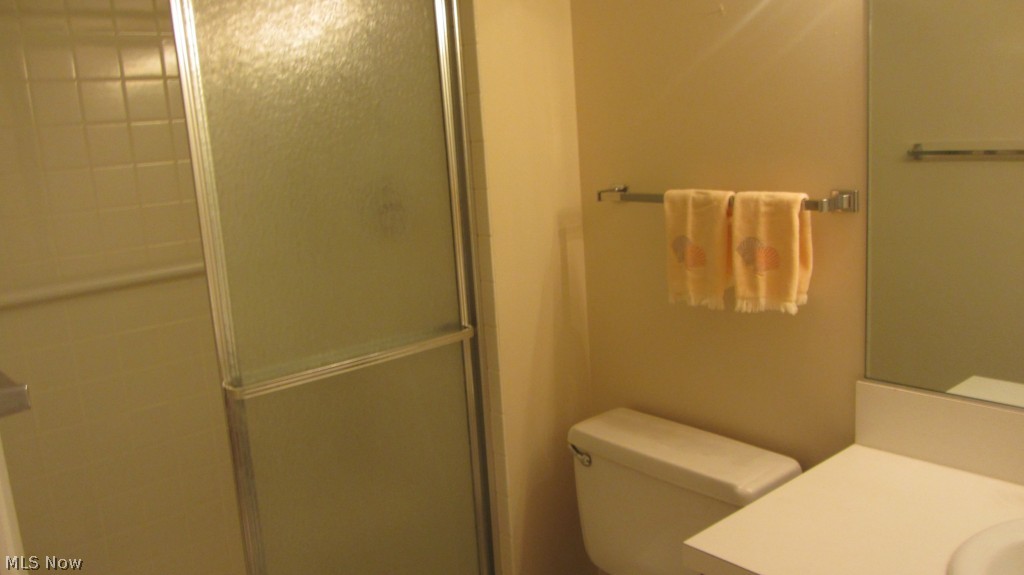 22976 Maple Ridge Road, Unit 208 North Olmsted, OH 44070 - Photo 10 of 15 Gallery Image 10