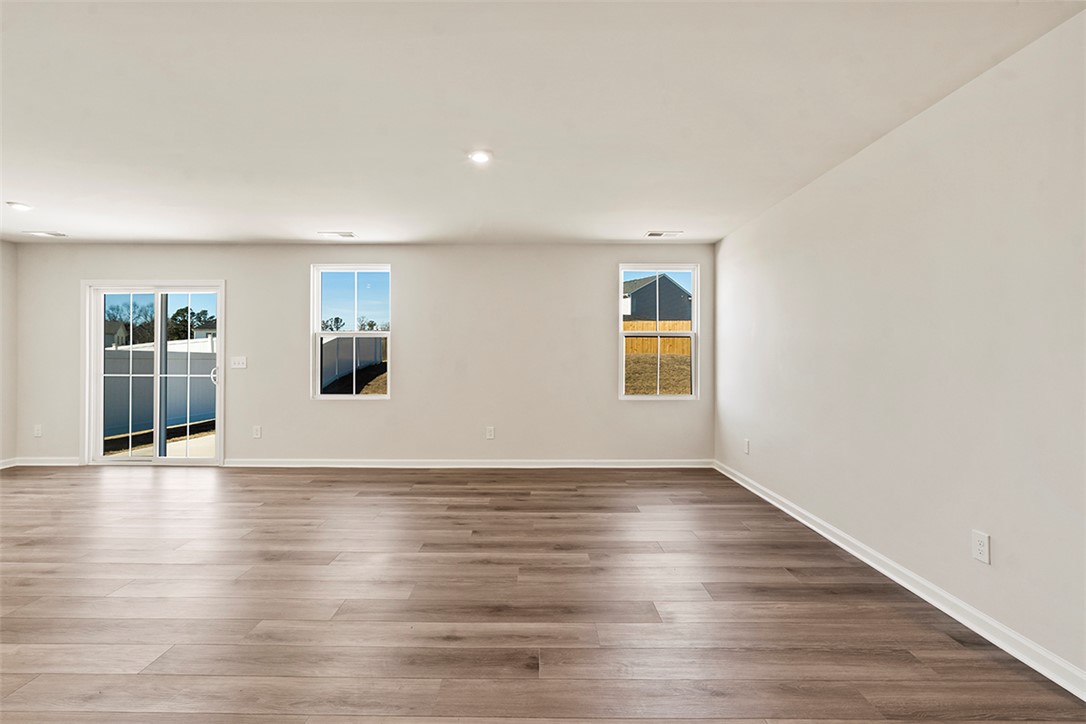 124 Highland Sta Drive Clinton, SC 29325 - Photo 7 of 25