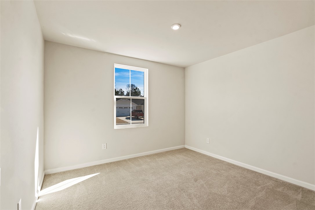 124 Highland Sta Drive Clinton, SC 29325 - Photo 9 of 25