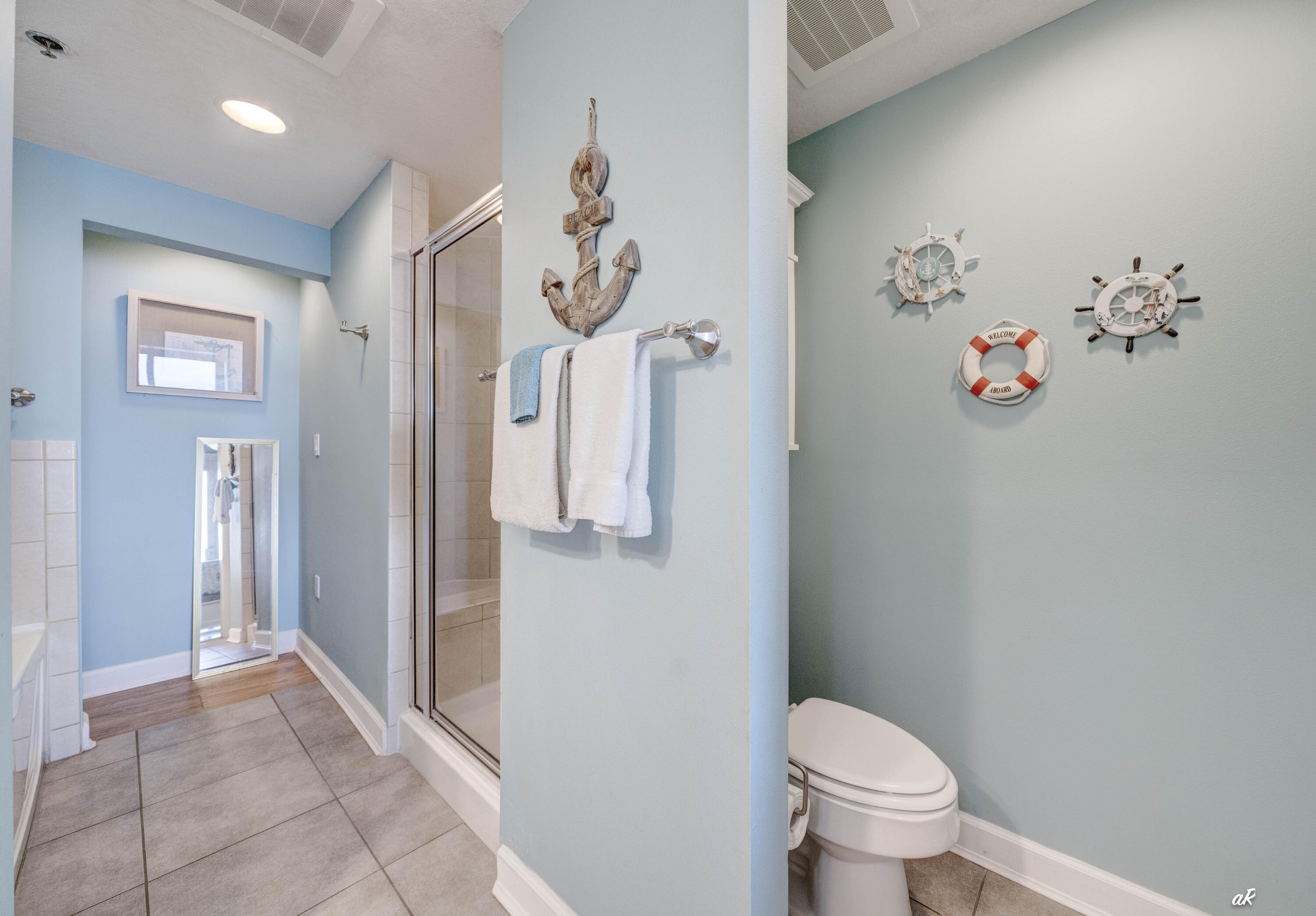 11807 Front Beach Road, Unit 1605 Panama City Beach, FL 32407 - Photo 25 of 53 Main Bathroom-2