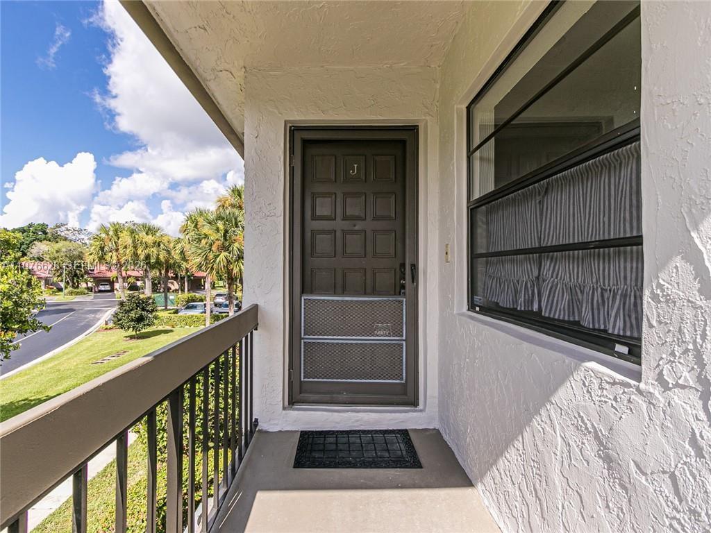 21559 Cypress Hammock Drive, Unit 44J Boca Raton, FL 33428 - Photo 14 of 49