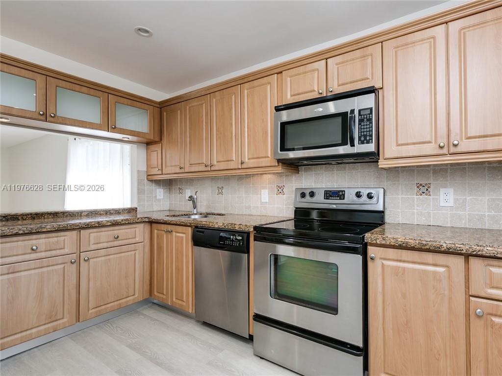 21559 Cypress Hammock Drive, Unit 44J Boca Raton, FL 33428 - Photo 21 of 49
