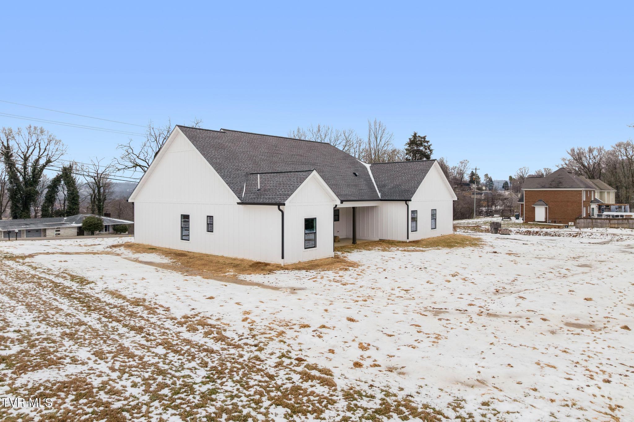 5419 Orebank Road Kingsport, TN 37664 - Photo 41 of 53 DJI_0710