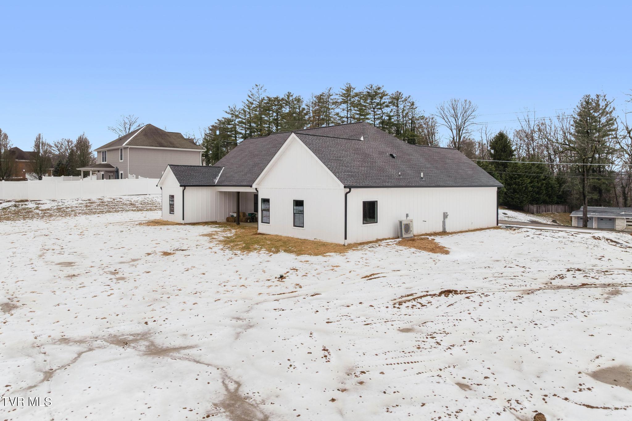 5419 Orebank Road Kingsport, TN 37664 - Photo 43 of 49 DJI_0716