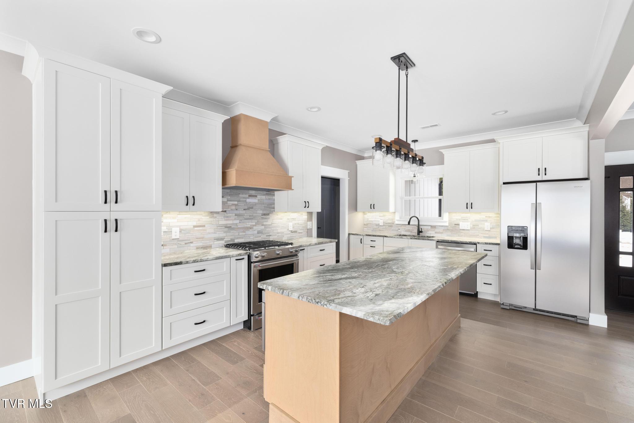 5419 Orebank Road Kingsport, TN 37664 - Photo 8 of 53 IMG_1825