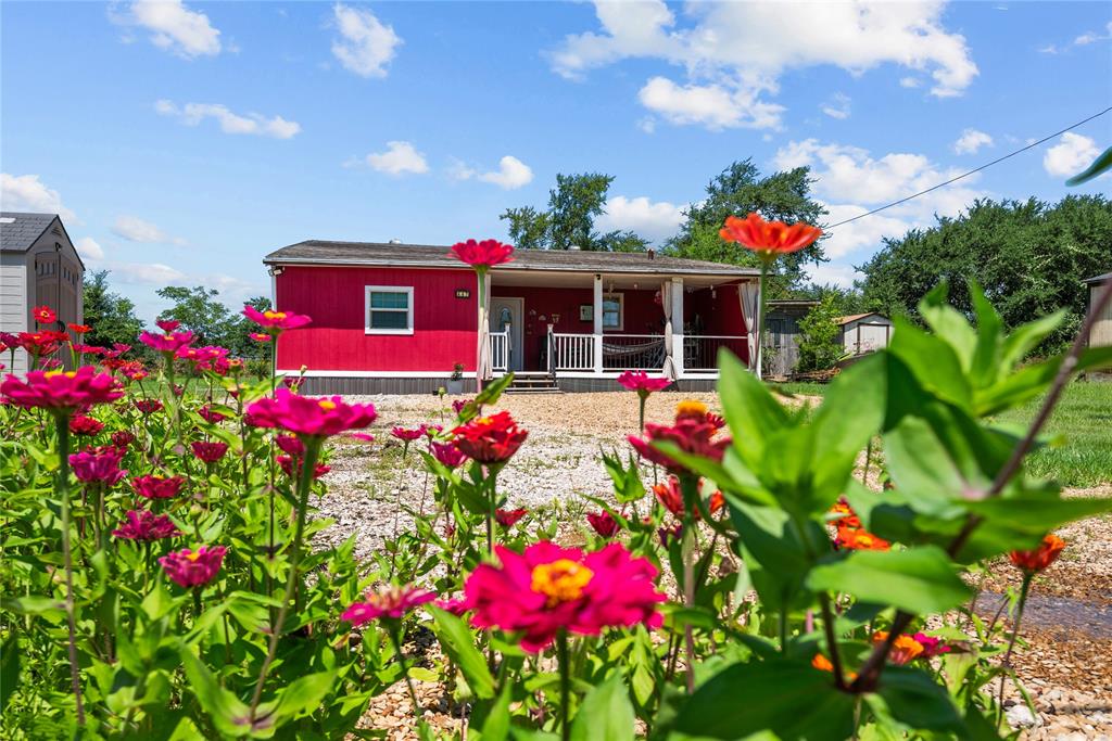 447 Masthead Road Gun Barrel City, TX 75156 - Photo 4 of 27 a flower garden view
