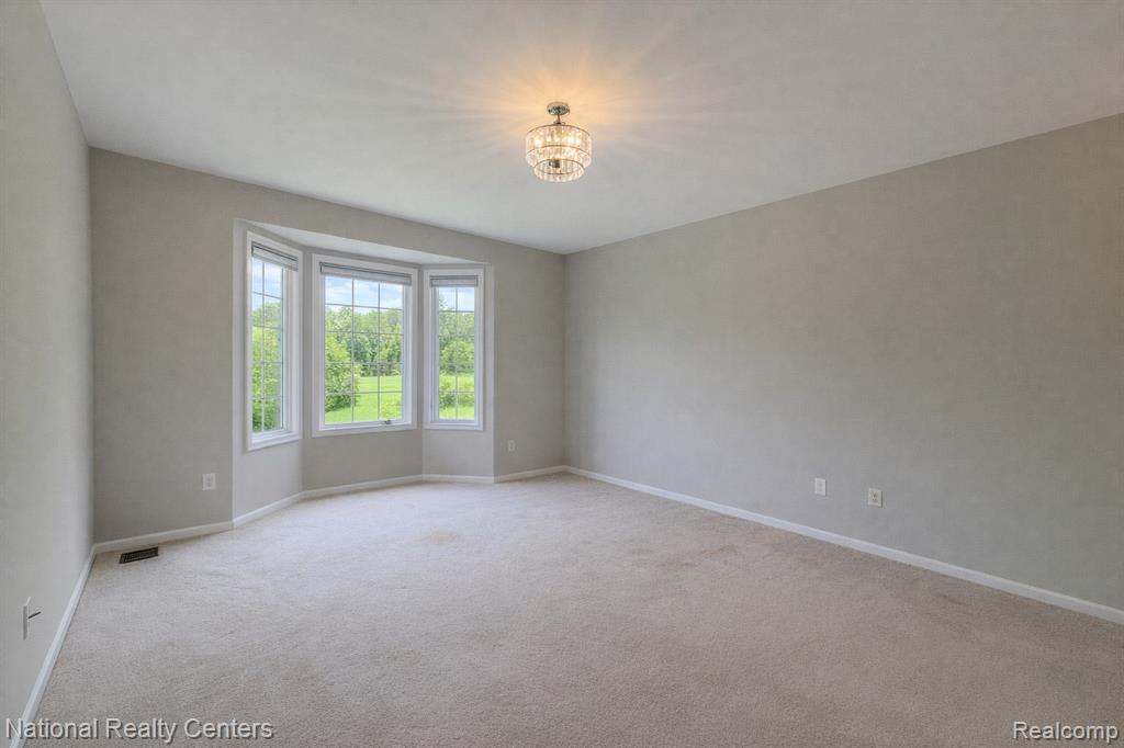2056 Somerville Road Rochester Hills, MI 48307 - Photo 49 of 84
