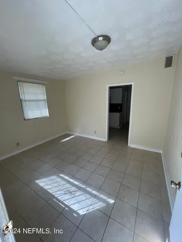 $1,000 | 2171 West 40th Street, Jacksonville, FL 32209