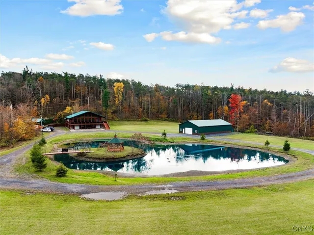 $899,000 | 289 Twin Ponds Drive, Newport, NY 13350