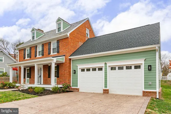 $1,150,000 | 913 Sylvania Avenue, Fredericksburg, VA 22401