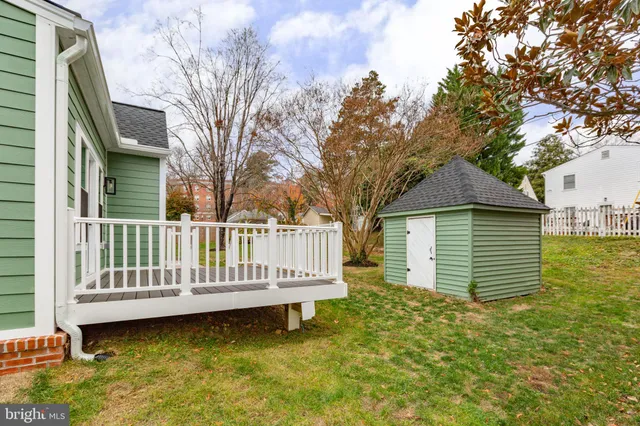 $1,150,000 | 913 Sylvania Avenue, Fredericksburg, VA 22401