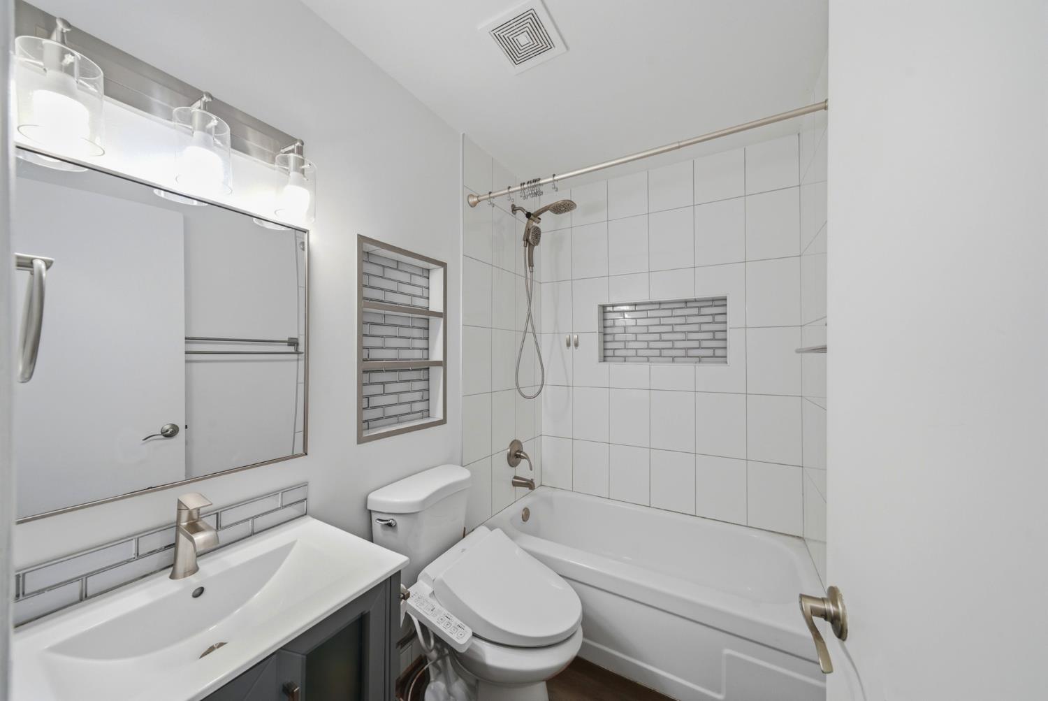 10819 Coloma Road, Unit 1 Rancho Cordova, CA 95670 - Photo 16 of 20