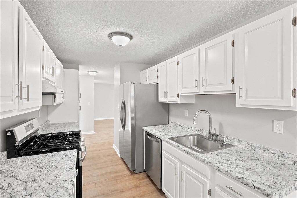 255 North Road, Unit 158 Chelmsford, MA 01824 - Photo 11 of 39