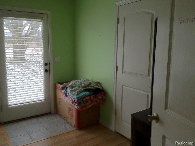 3255 Perry Lake Road Ortonville, MI 48462 - Photo 15 of 25 IMG_2631 (Small).JPG