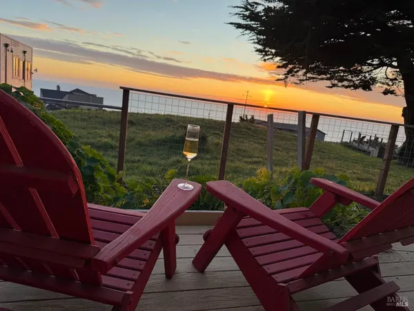 $749,000 | 14720 Highway 1, Manchester, CA 95459